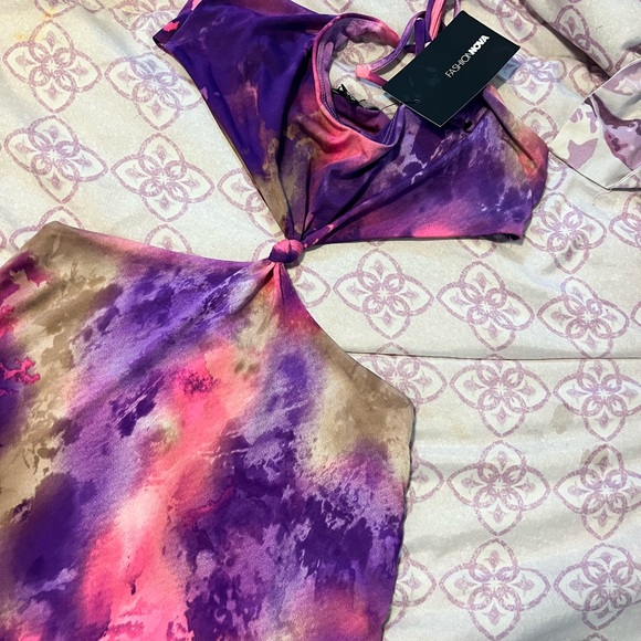 New! Ladies Dress - Picture 3 of 4